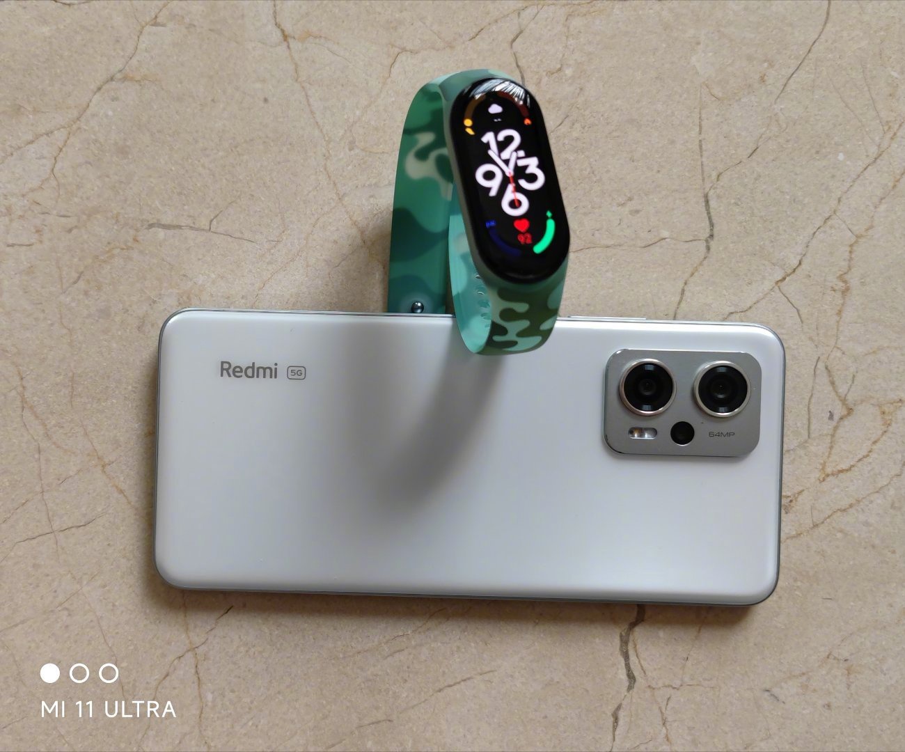 Xiaomi опубликовала первые живые фото новинок Mi Band 7 и Redmi Note 11T  Pro+ | Новости | Xi.Express