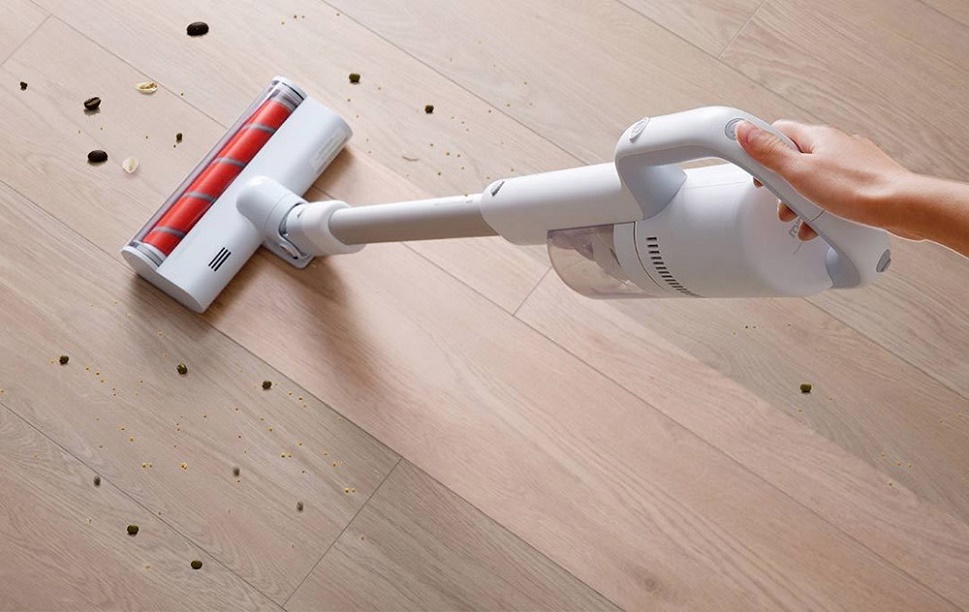 электрическая щетка турбинной конструкции обустроена отдельным приводом