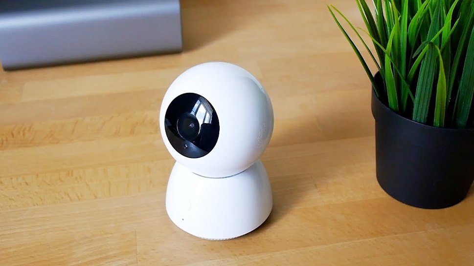 стильный и компактный дизайн Xiaomi Yi Smart Home Camera MiJia 360° (CN)